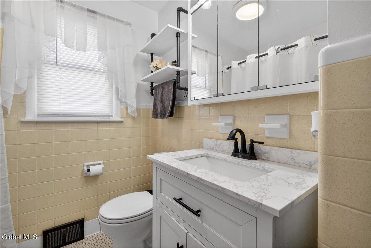 289 3rd Ave Extension Rensselaer, NY 12144 - Photo 18 of 51 15-289 3rd Ave Ext-15