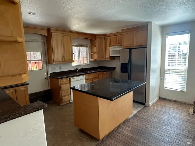 $575,000 | 4401 Price Avenue, Santa Rosa, CA 95407