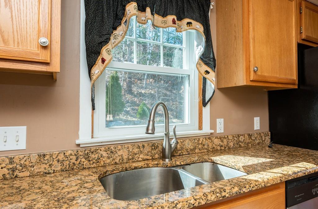 78 Harris Road Lynn, MA 01904 - Photo 11 of 41 Gallery Image 11