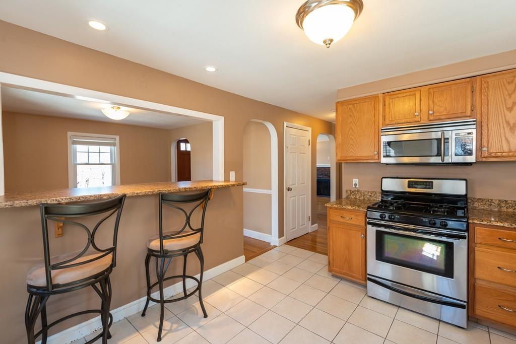 78 Harris Road Lynn, MA 01904 - Photo 9 of 41 Gallery Image 9