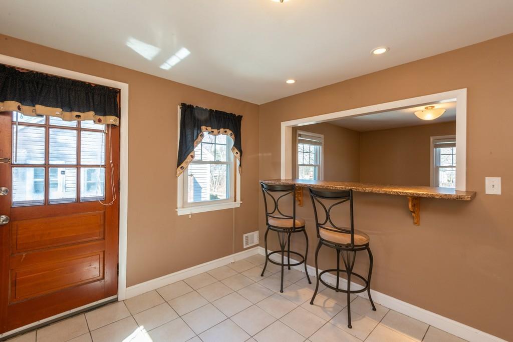 78 Harris Road Lynn, MA 01904 - Photo 10 of 41 Gallery Image 10