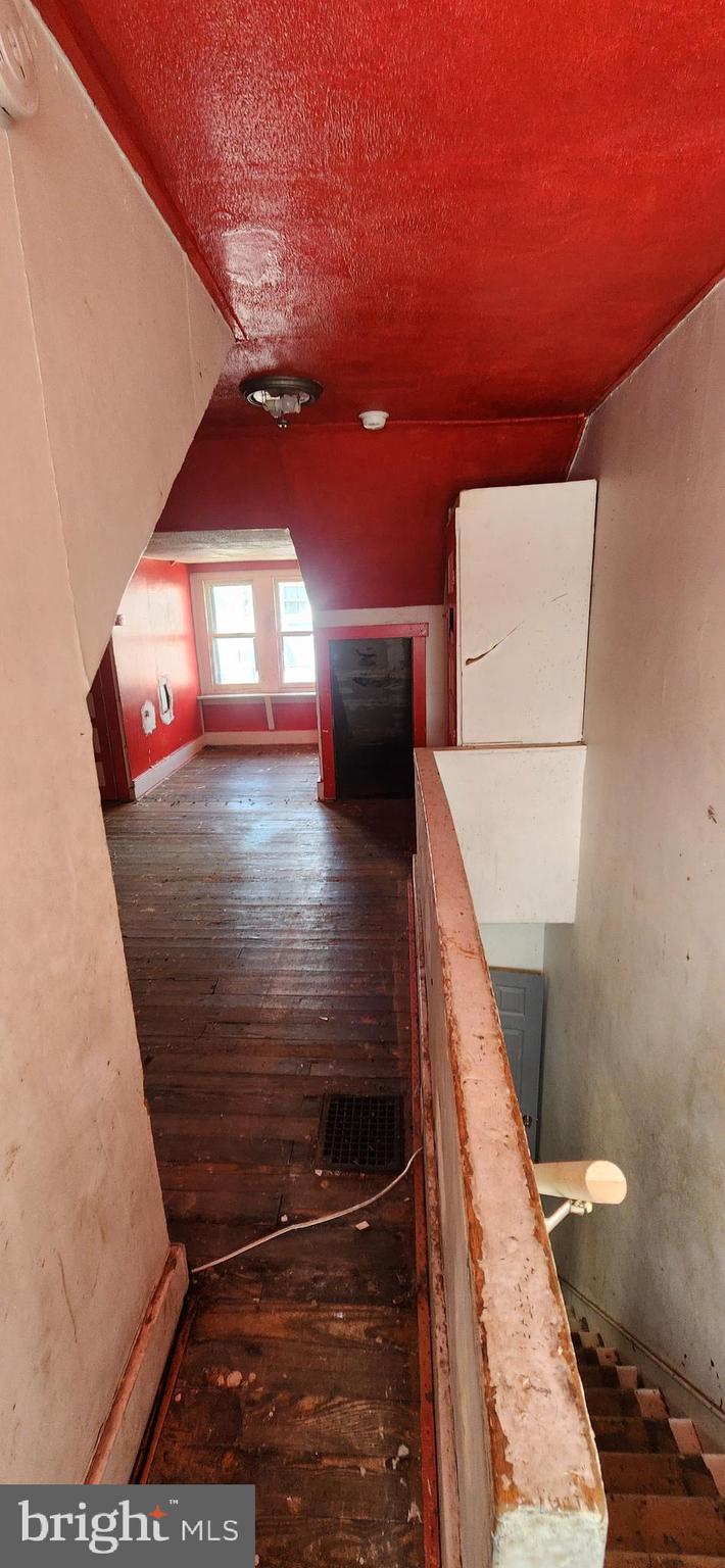 120 West Buttonwood Street Reading, PA 19601 - Photo 18 of 21 a view of entryway