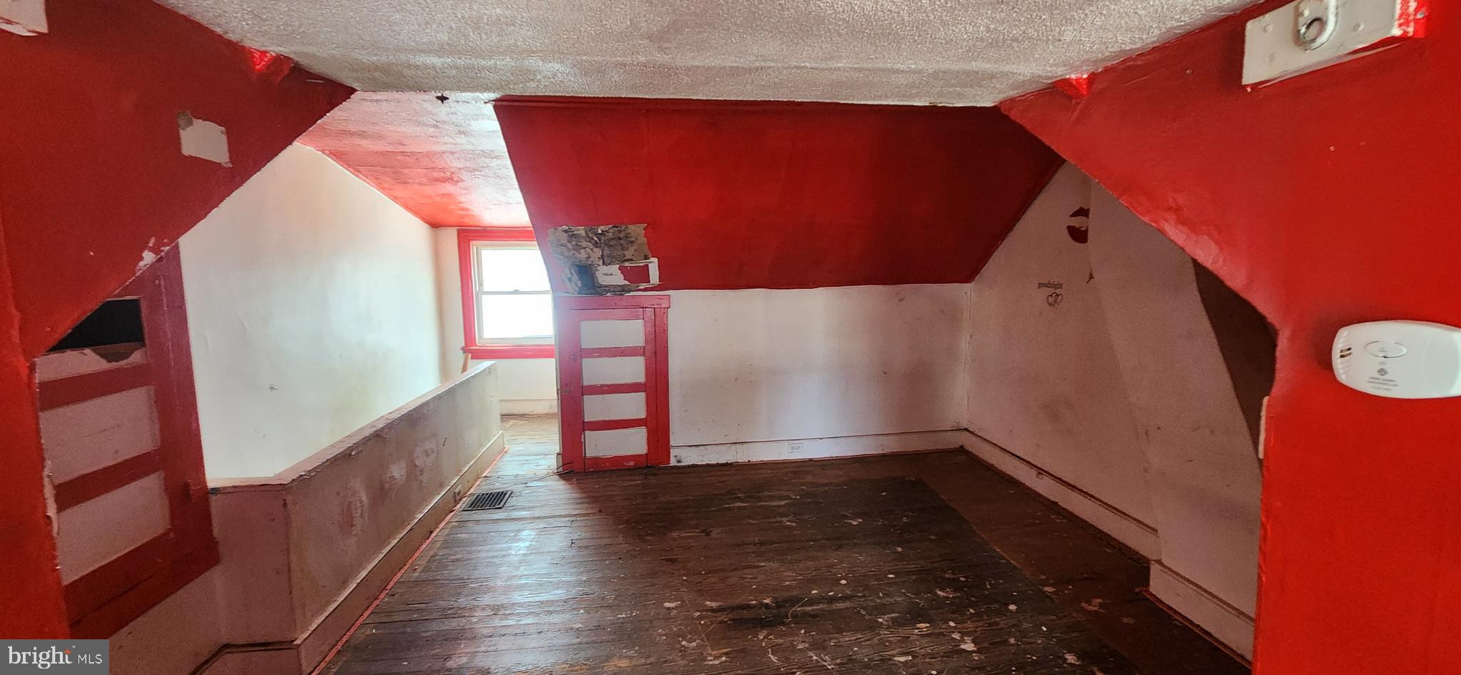 120 West Buttonwood Street Reading, PA 19601 - Photo 20 of 21 a view of entryway