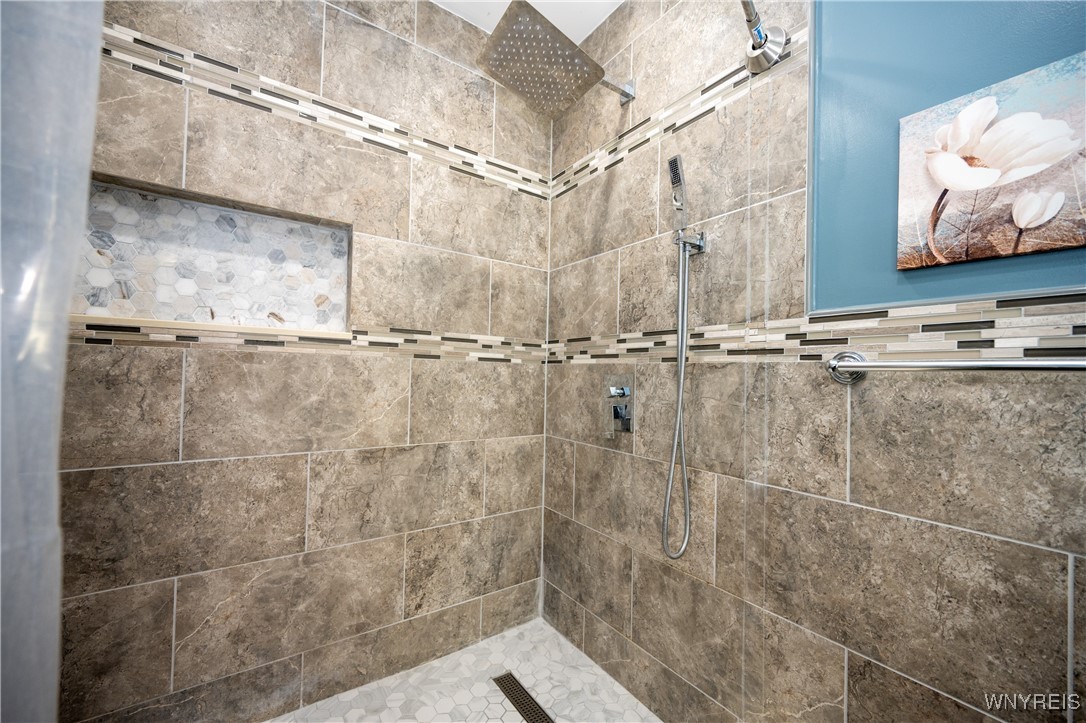 92 Laird Avenue Buffalo, NY 14207 - Photo 19 of 39