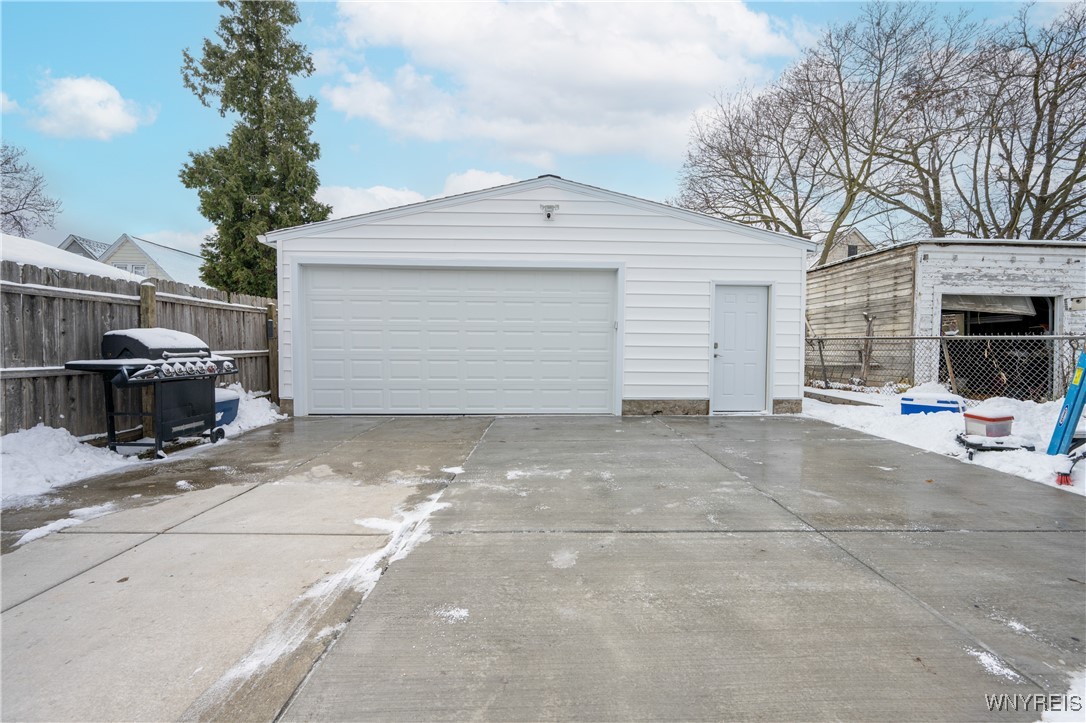 92 Laird Avenue Buffalo, NY 14207 - Photo 35 of 39