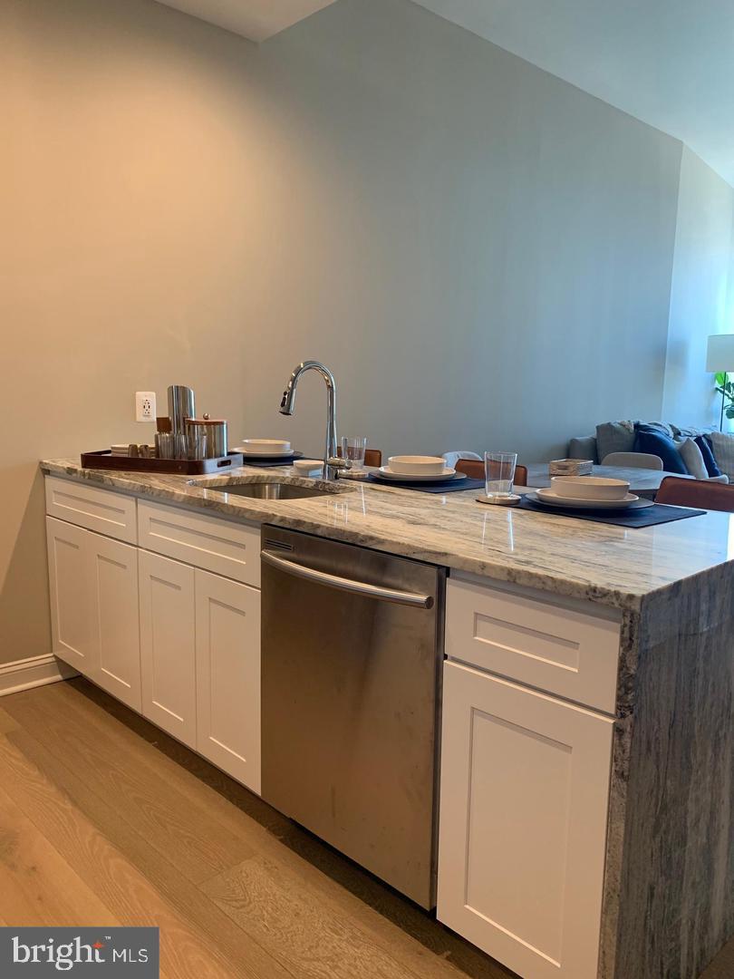 2130 Arch Street, Unit 104 Philadelphia, PA 19103 - Photo 4 of 25