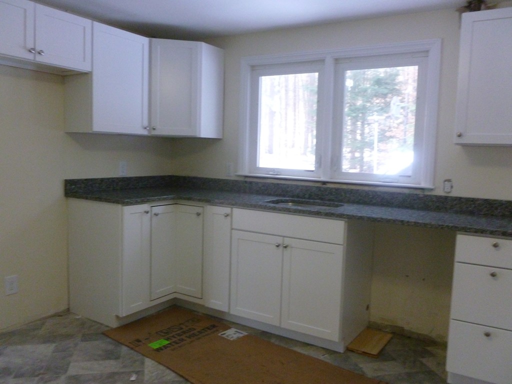 1282 Ashby State Road Fitchburg, MA 01420 - Photo 2 of 8 Gallery Image 2
