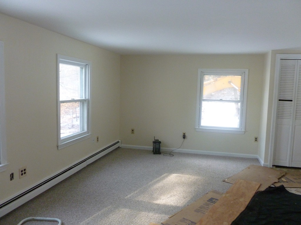 1282 Ashby State Road Fitchburg, MA 01420 - Photo 4 of 8 Gallery Image 4