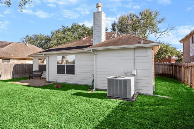 $2,050 | 23035 North Waterlily Drive, Richmond, TX 77406