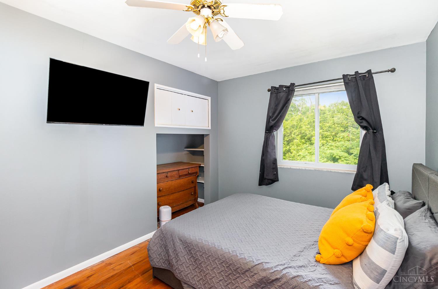 5891 Snyder Road Cincinnati, OH 45247 - Photo 14 of 38 Gallery Image 14