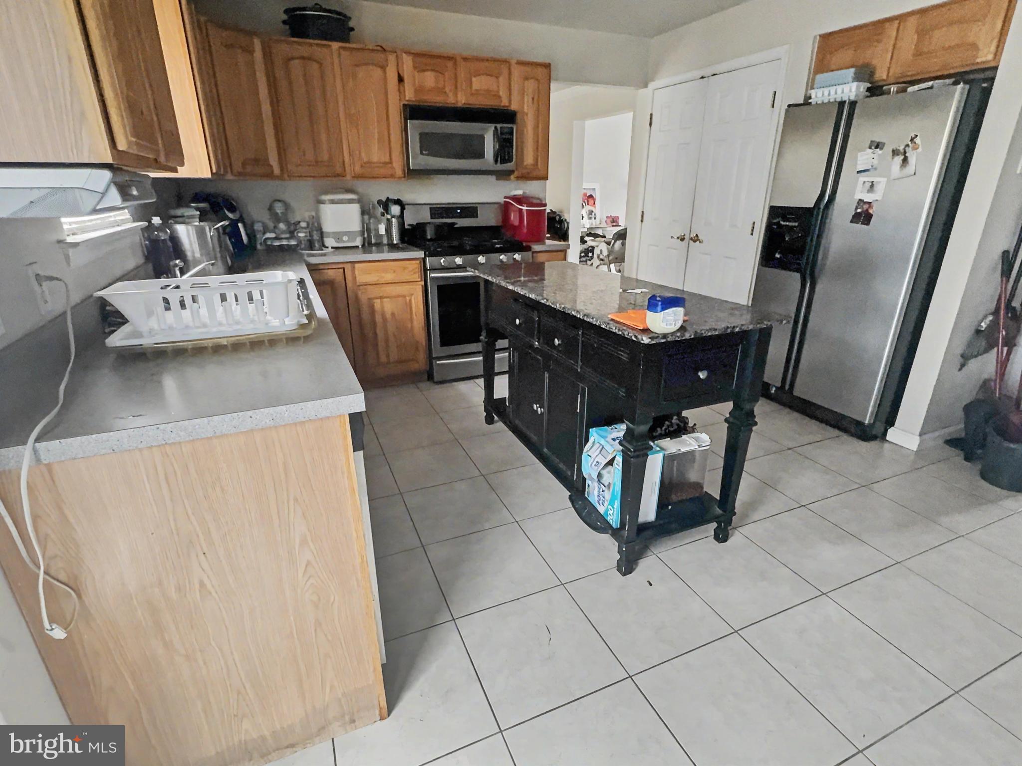 6413 Liberty Road Baltimore, MD 21207 - Photo 5 of 20