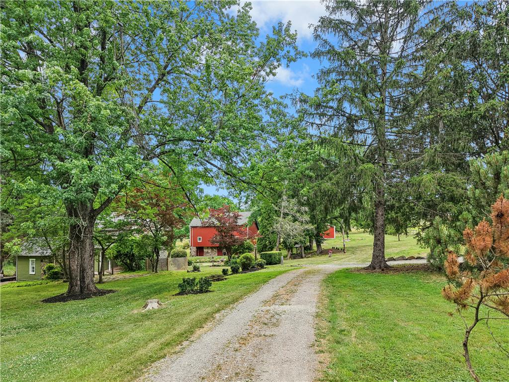 967 State Road Coopersburg, PA 18036 - Photo 2 of 25