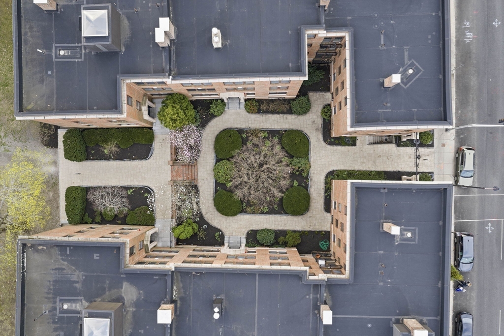 1986 Commonwealth, Unit 2 Boston, MA 02135 - Photo 24 of 24