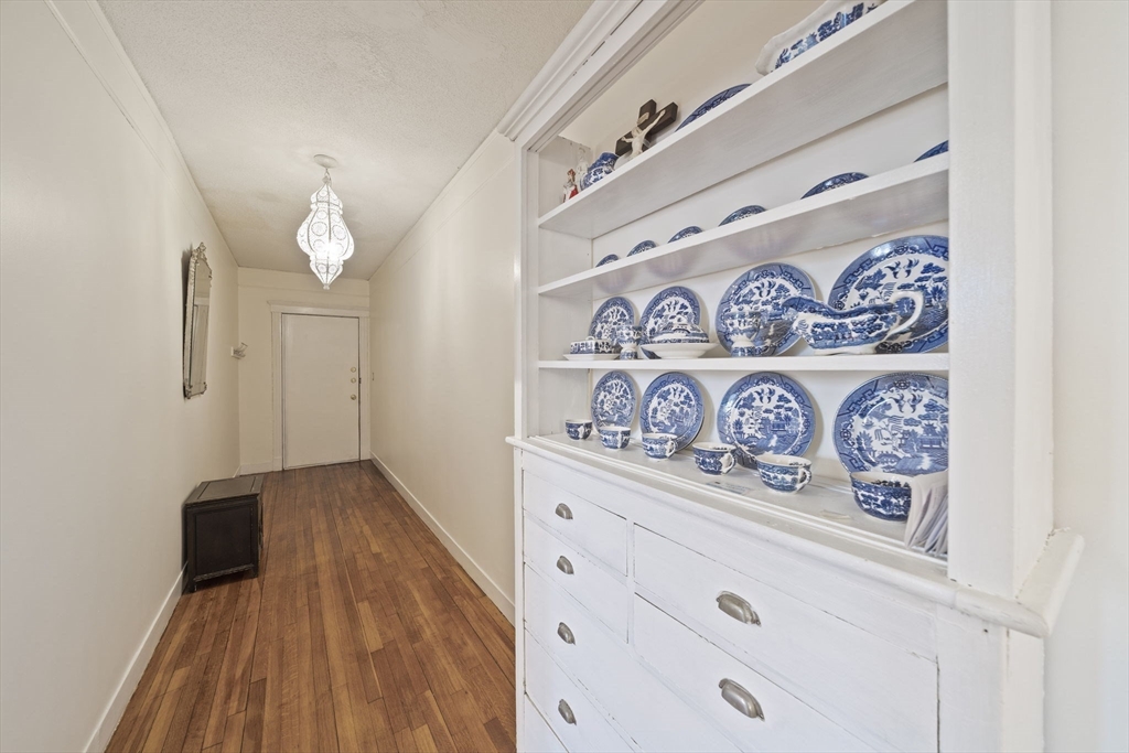 1986 Commonwealth, Unit 2 Boston, MA 02135 - Photo 6 of 24