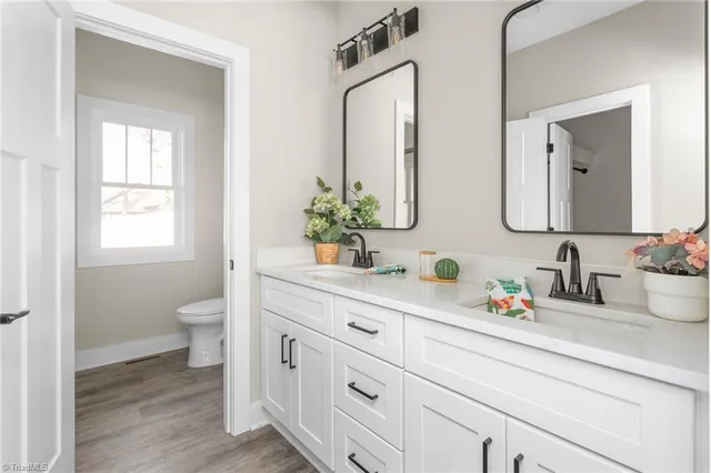 $328,000 | 1931 Henry Road, Graham, NC 27253