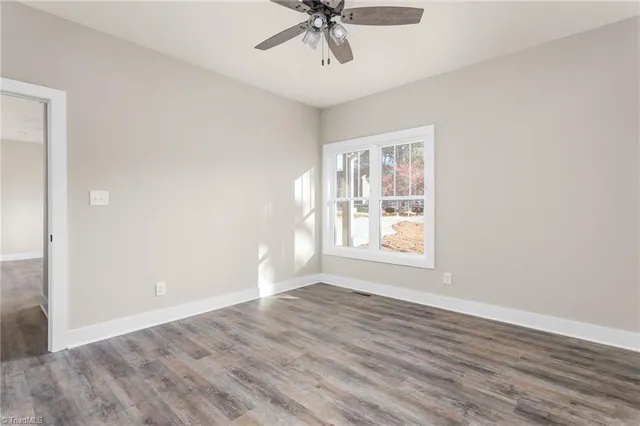 $328,000 | 1931 Henry Road, Graham, NC 27253