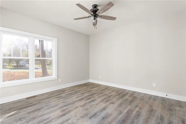 $319,000 | 1931 Henry Road, Graham, NC 27253