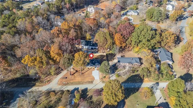 $328,000 | 1931 Henry Road, Graham, NC 27253