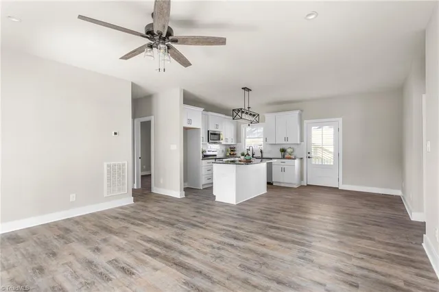 $319,000 | 1931 Henry Road, Graham, NC 27253