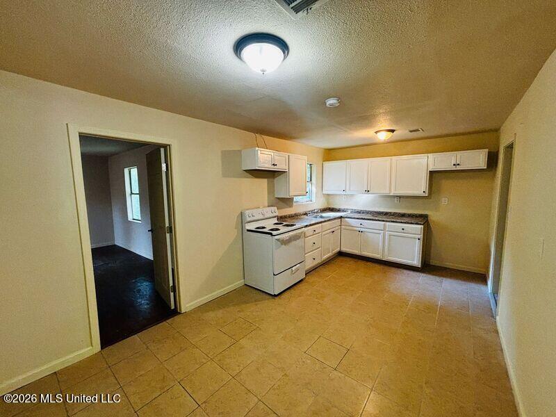 2716 Rutledge Avenue Jackson, MS 39213 - Photo 4 of 17 image-3