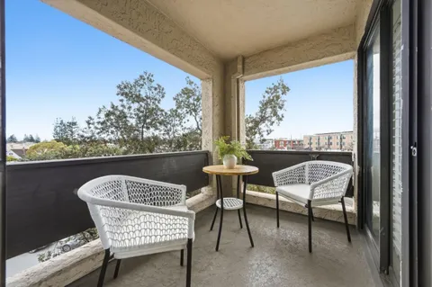 $1,596,000 | 165 Forest Avenue, Unit 4B, Palo Alto, CA 94301