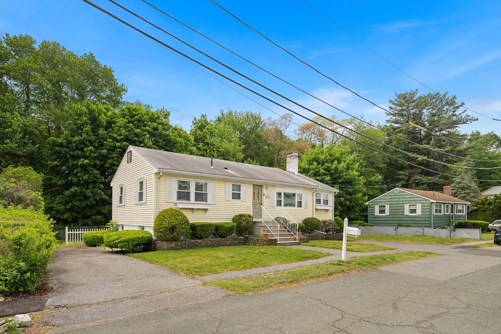 12 Karen Road Woburn, MA 01801 - Photo 31 of 33