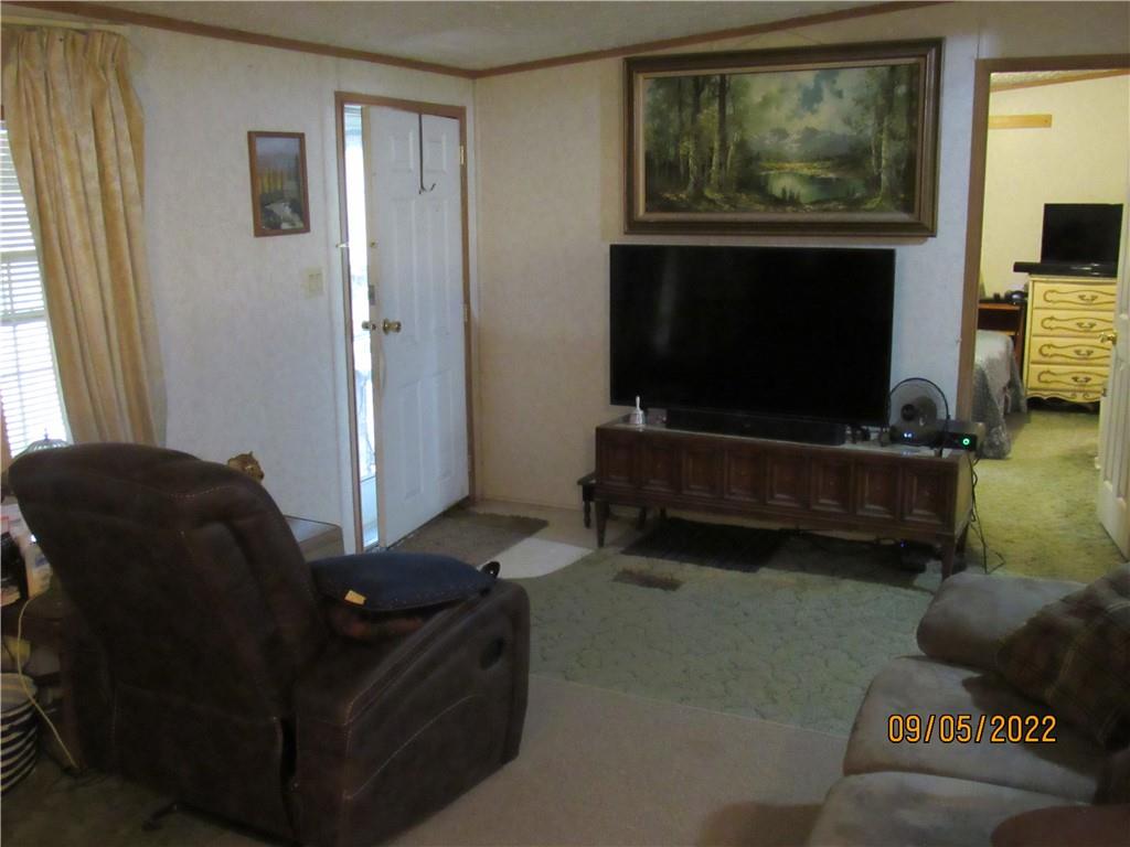 1072 Craigsville Road Worthington, PA 16262 - Photo 9 of 33 Gallery Image 9