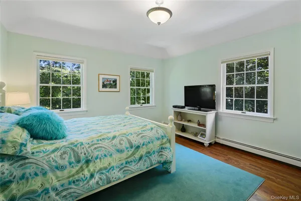 $1,995,000 | 33 Walters Avenue, Cold Spring Harbor, NY 11724