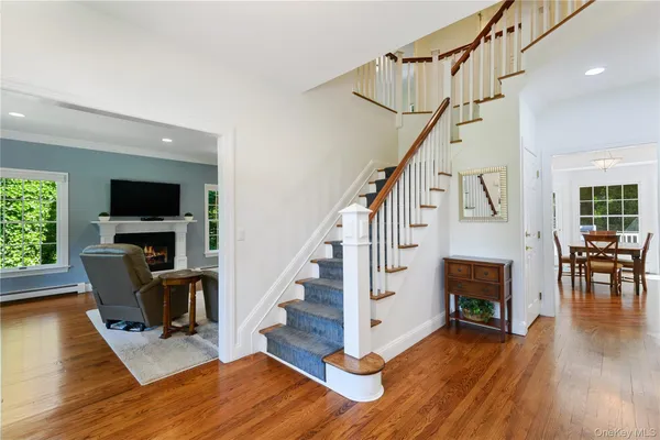 $1,995,000 | 33 Walters Avenue, Cold Spring Harbor, NY 11724