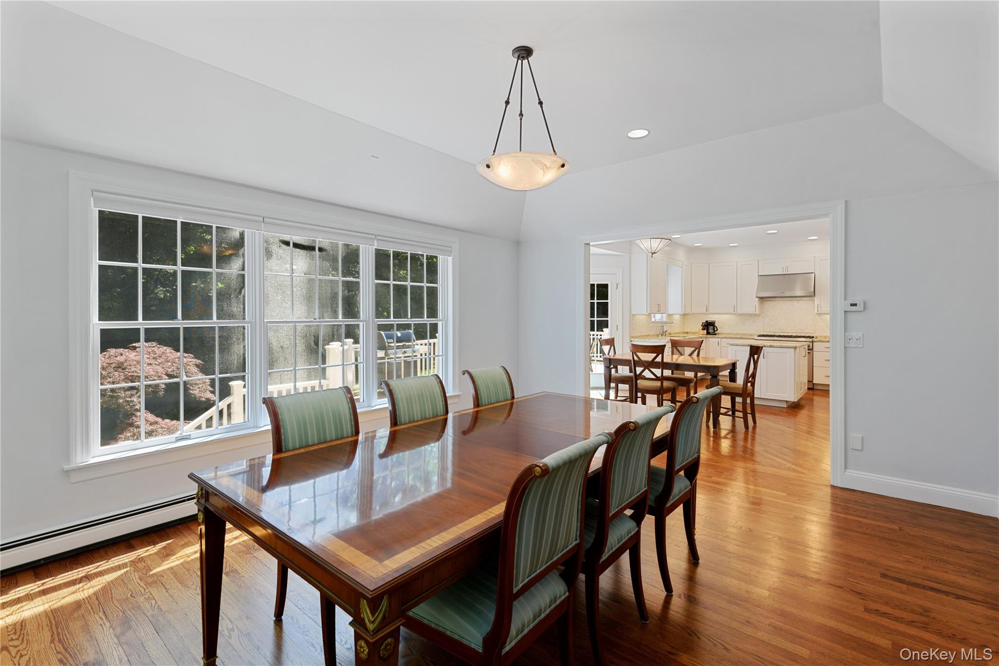 33 Walters Avenue Cold Spring Harbor, NY 11724 - Photo 7 of 18