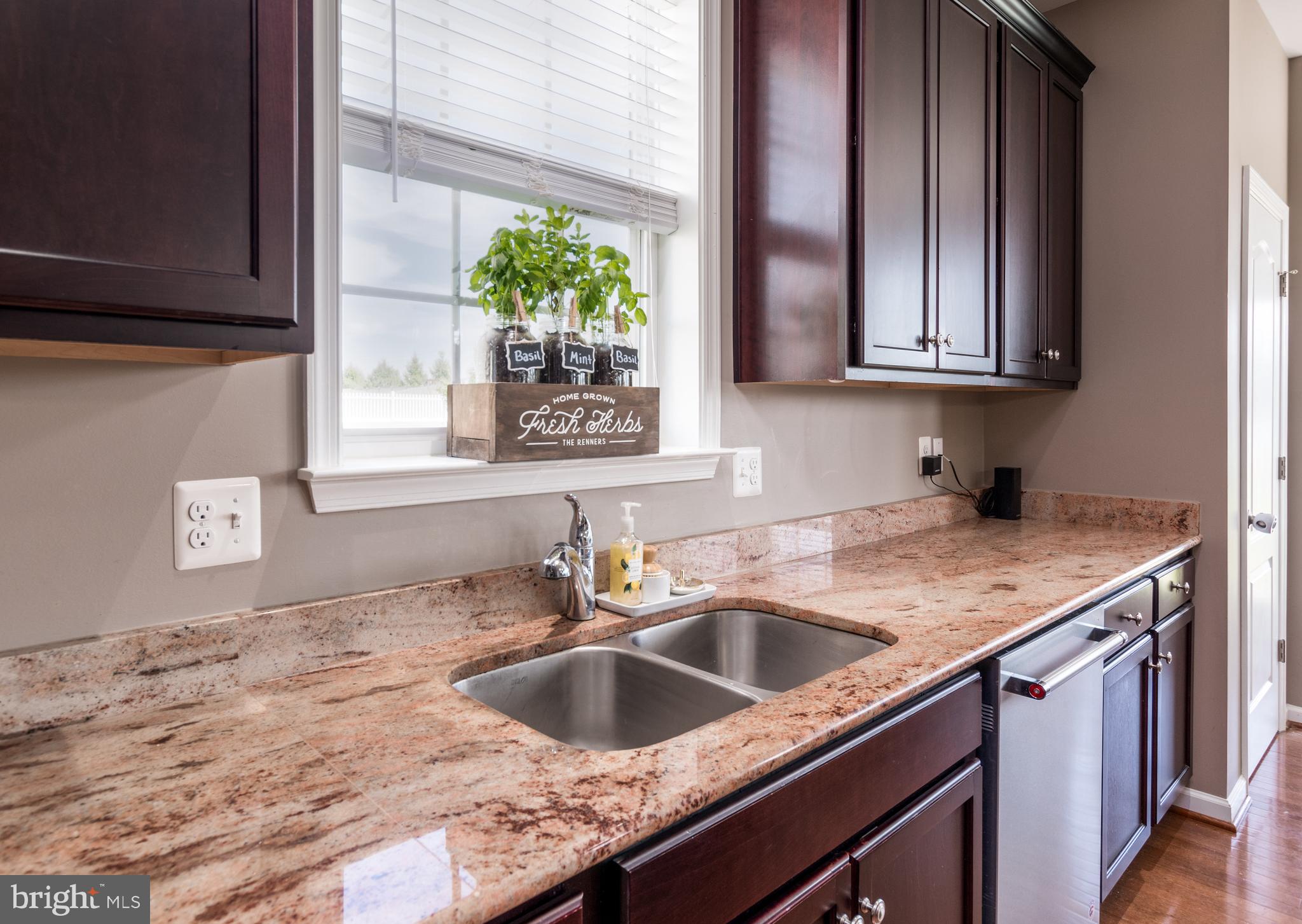 50 Bouldin Road Charles Town, WV 25414 - Photo 6 of 49 Granite countertops
