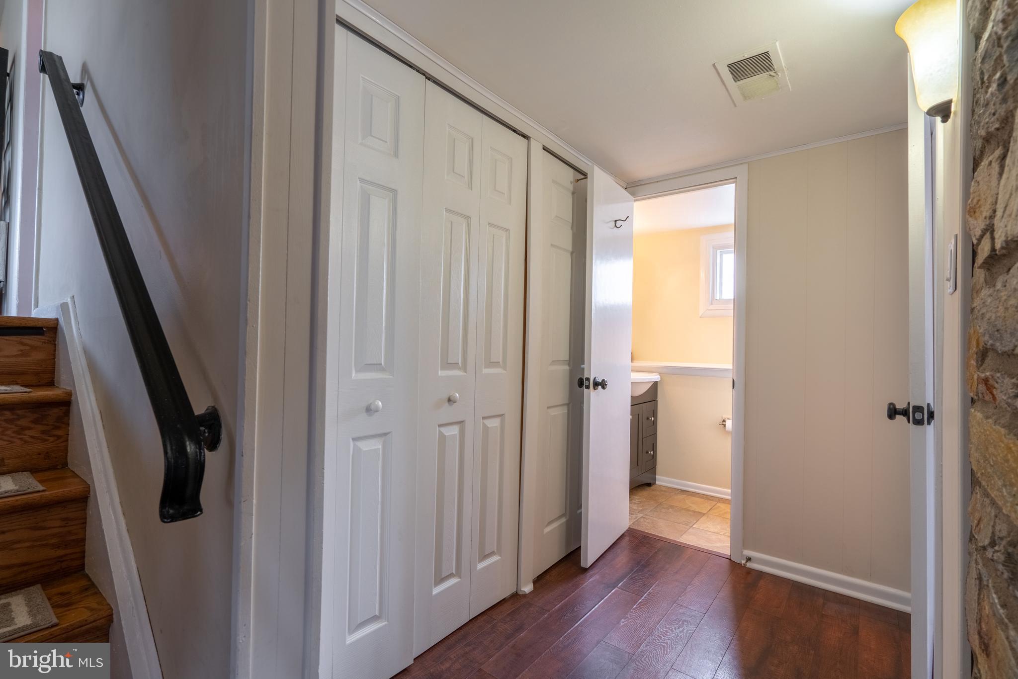 213 Suffolk Road Flourtown, PA 19031 - Photo 27 of 44 Downstairs Hall