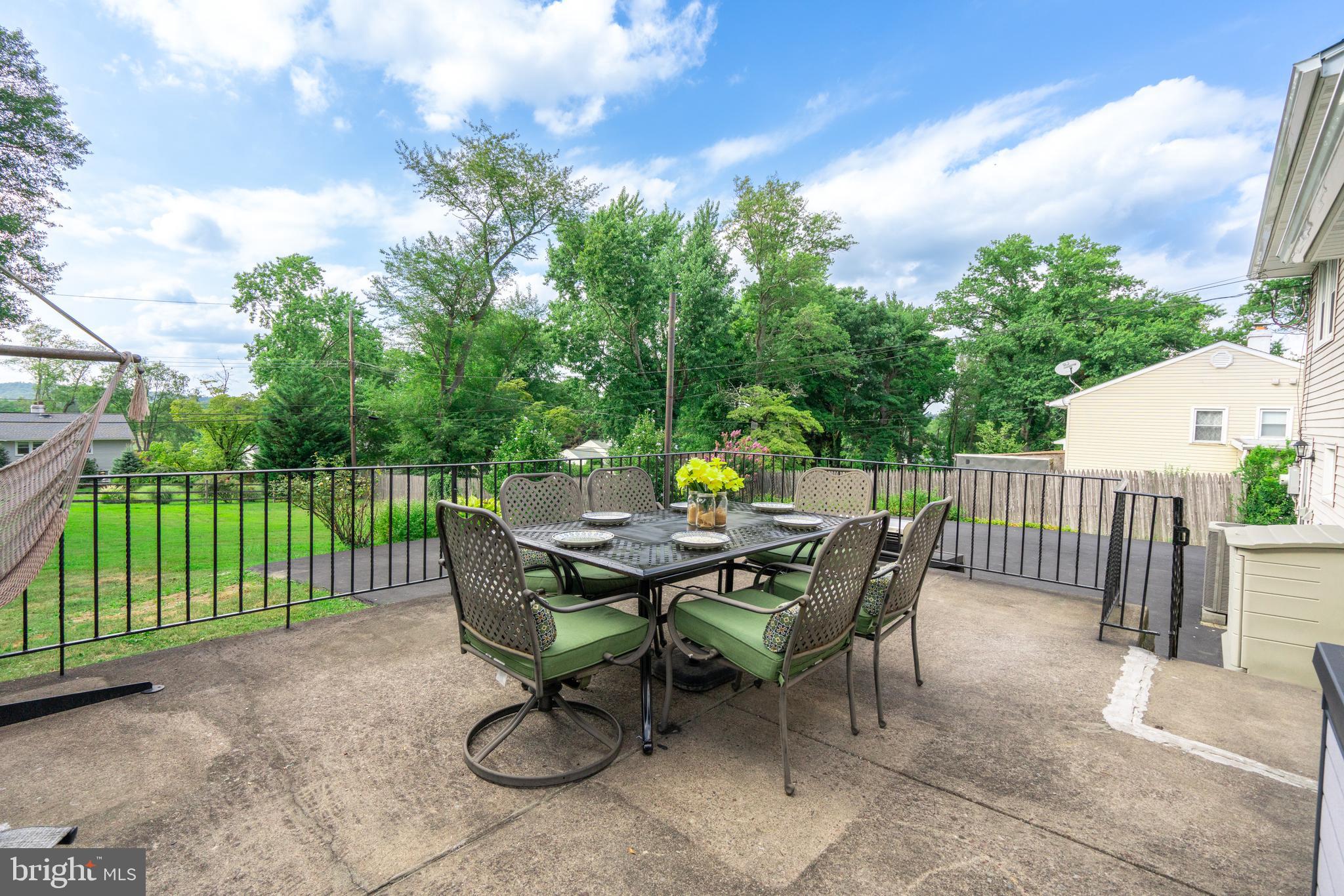 213 Suffolk Road Flourtown, PA 19031 - Photo 35 of 44 Patio/Terrace