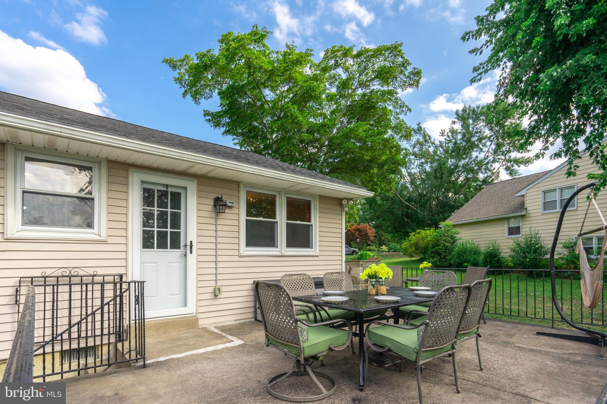 213 Suffolk Road Flourtown, PA 19031 - Photo 36 of 44 Patio/Terrace