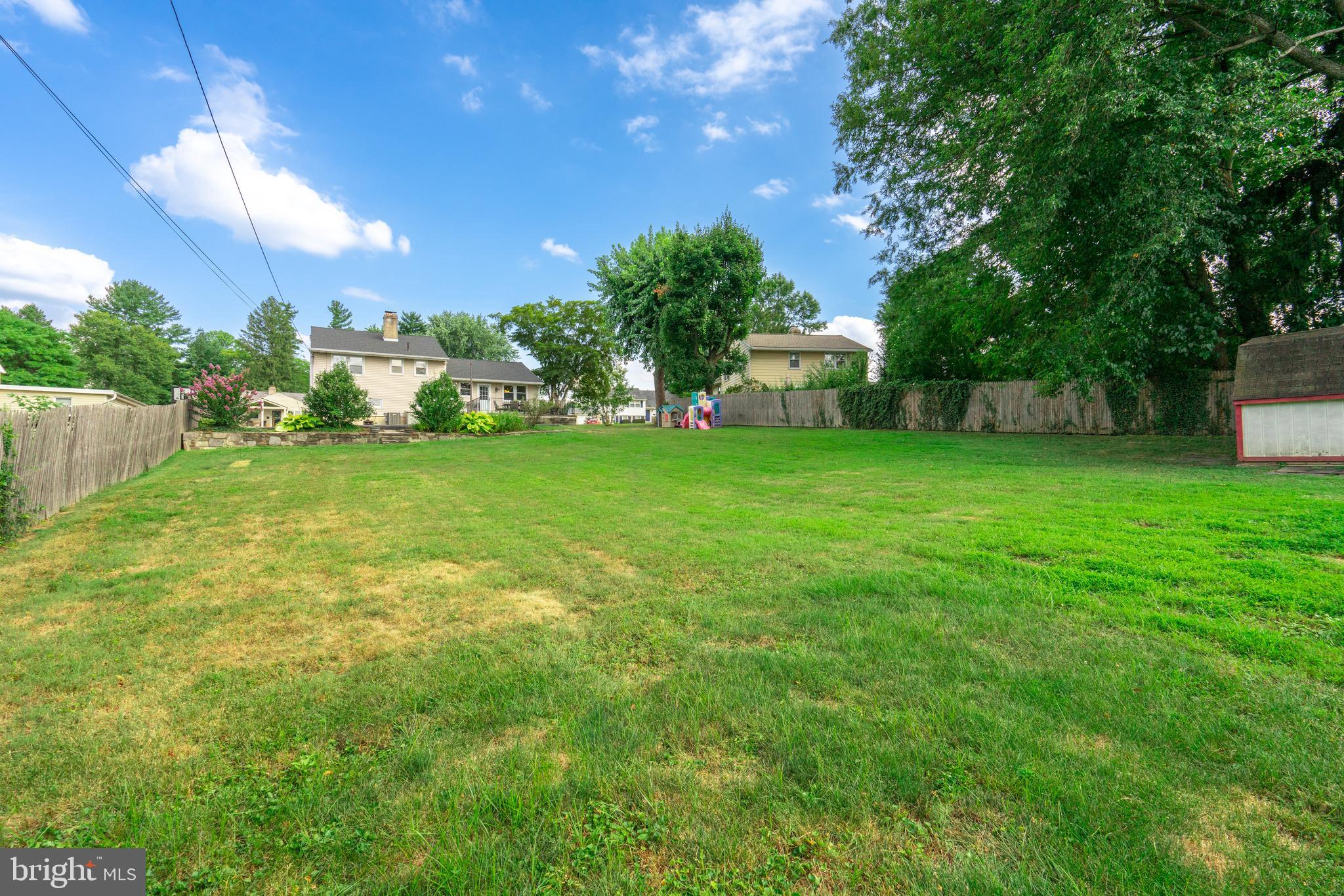 213 Suffolk Road Flourtown, PA 19031 - Photo 38 of 44 Backyard