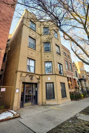 $3,995 | 2704 North Mildred Avenue, Unit 2F, Chicago, IL 60614