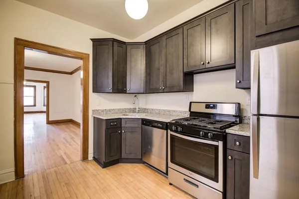 $3,995 | 2704 North Mildred Avenue, Unit 2F, Chicago, IL 60614