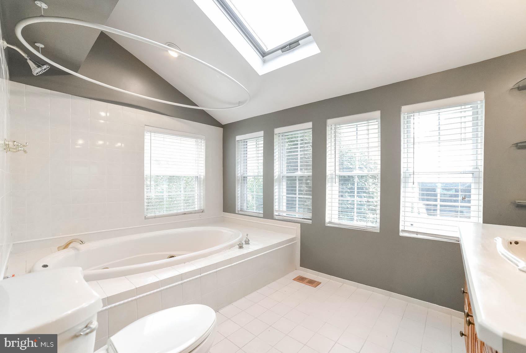 45524 Drayden Road Valley Lee, MD 20692 - Photo 17 of 51 Main level bath