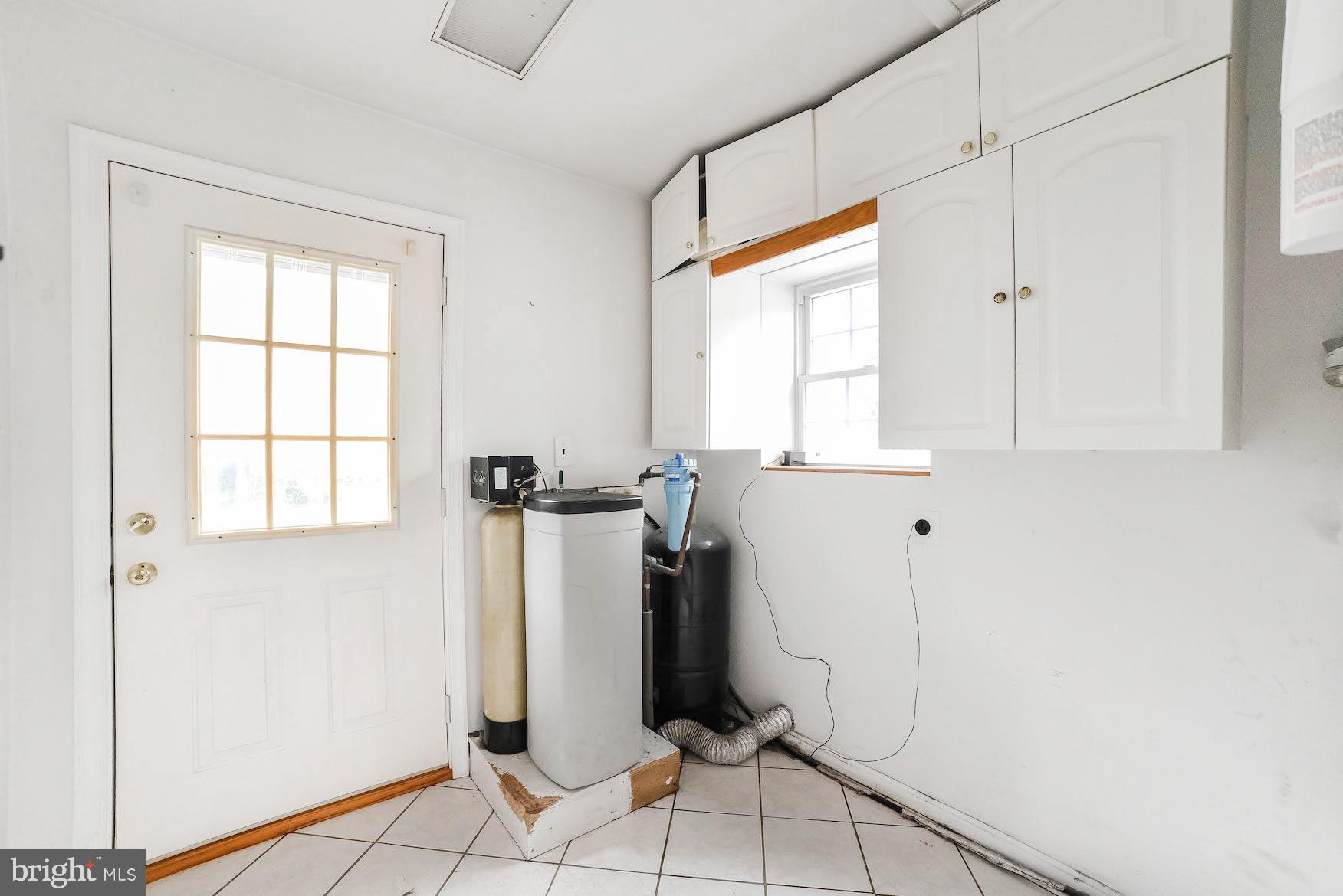 45524 Drayden Road Valley Lee, MD 20692 - Photo 36 of 51 Laundry room/mud room
