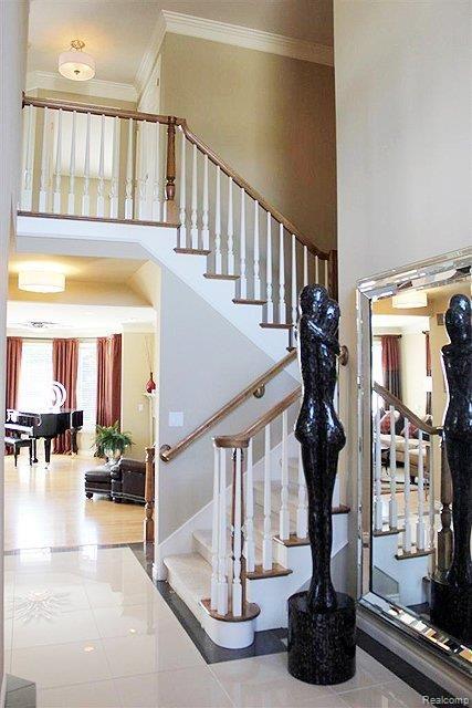 2954 Birnam Court, Unit 59 Rochester, MI 48306 - Photo 2 of 20 Elegant foyer