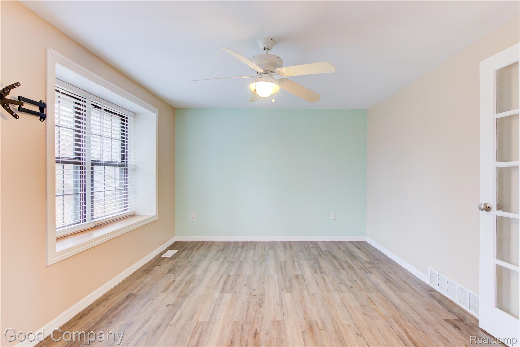 24837 Greenhill Road Warren, MI 48091 - Photo 19 of 40 24837 Greenhill Rd.-19