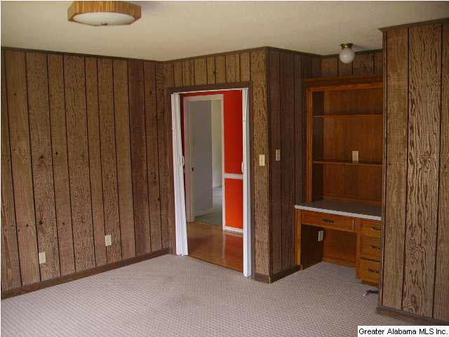 236 Chambers Circle Bessemer, AL 35022 - Photo 11 of 28