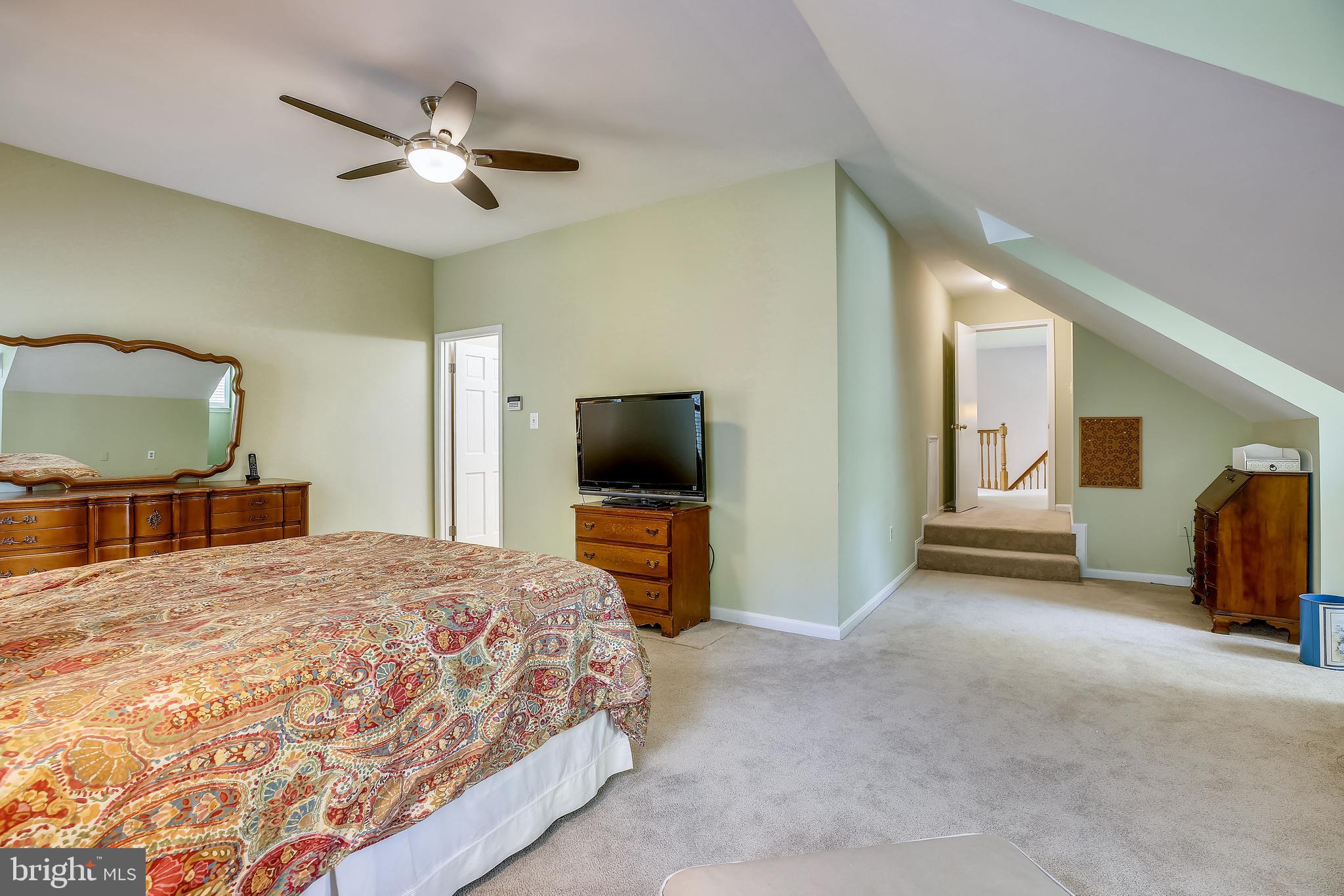 701 Kersey Road Silver Spring, MD 20902 - Photo 27 of 66 Ceiling fan, perfect for the summmer.