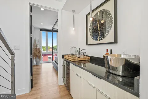 $1,095,000 | 558 Harvard Street Northwest, Unit B, Washington, DC 20059