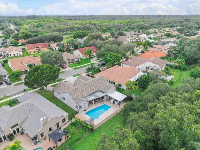 $1,150,000 | 9081 Southern Orchard Road North, Davie, FL 33328