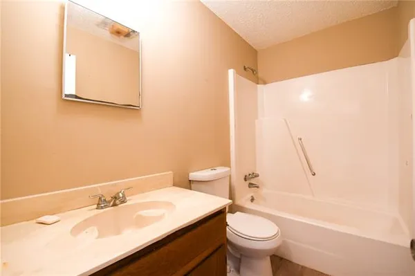 $1,400 | 1304 North Sugar Ridge Road, Laplace, LA 70068