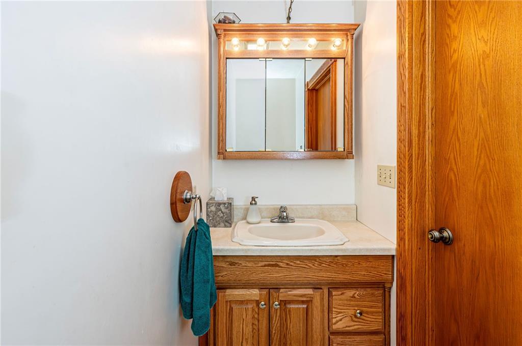 120 Youngstown Ridge Road Ligonier, PA 15658 - Photo 30 of 50 1ST FLOOR POWDER ROOM