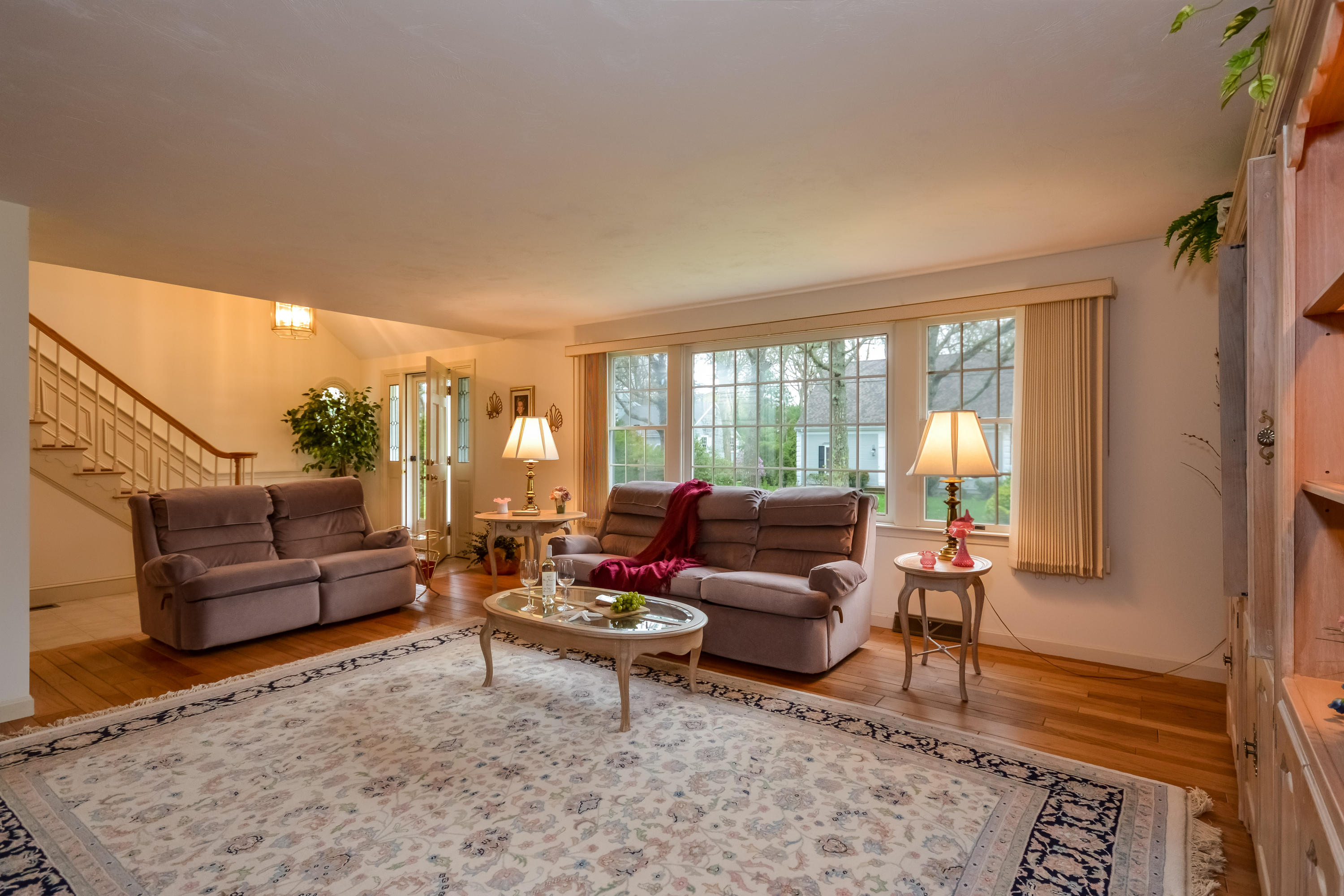 006-Living_Room-4095315-large