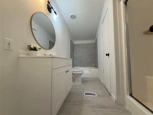 a bathroom with a tub