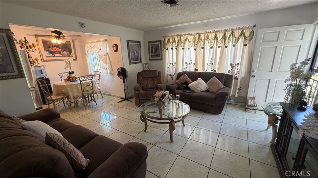 48 Paradise Carson, CA 90745 - Photo 5 of 15